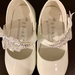 Girls’ Fancy Flats